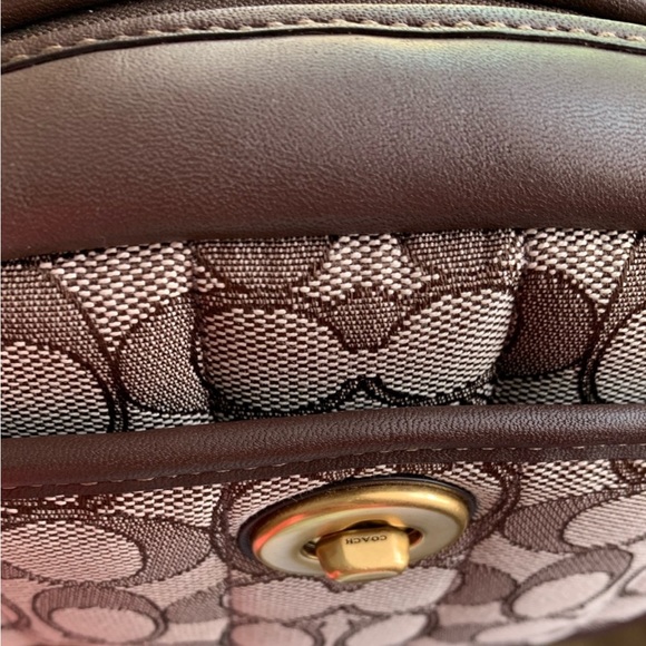 Coach Camera Bag Signature Jacquard - Picture 12 of 16